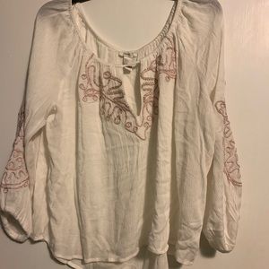 Forever 21 boho peasant top.